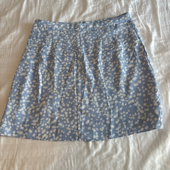 Gianni Bini Light Blue and White Spot Print Skirt - Picture 2 of 3